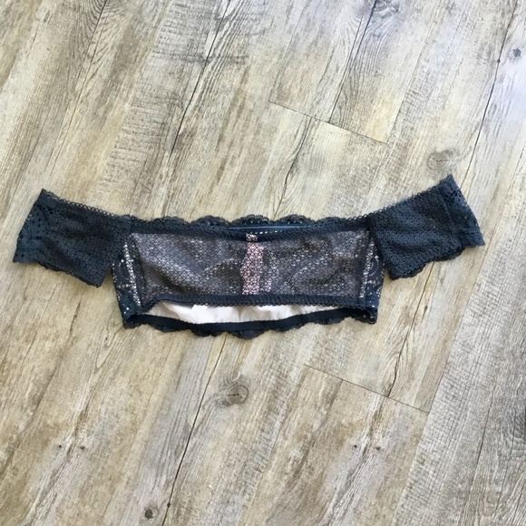 2/$25❤️Victoria's Secret Off The Shoulder Bralette - Picture 2 of 4
